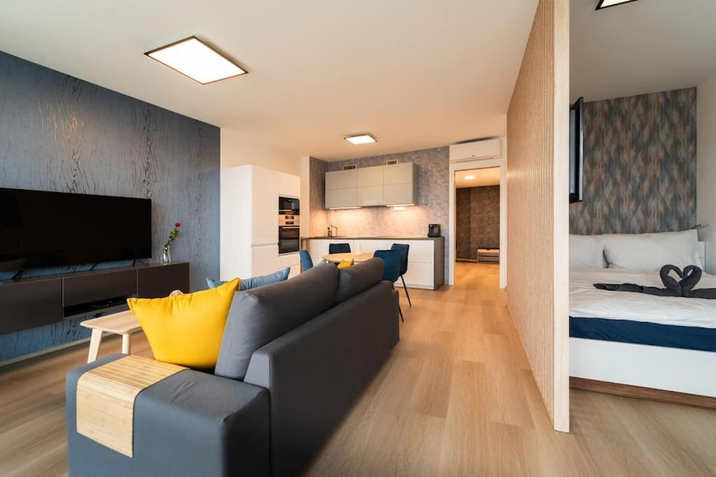 Insady - In Brno-center Apartment
