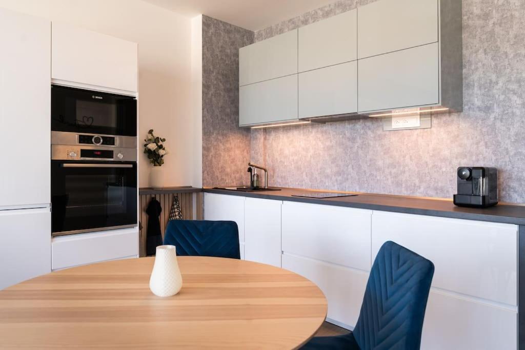 Insady - In Brno-center Apartment *