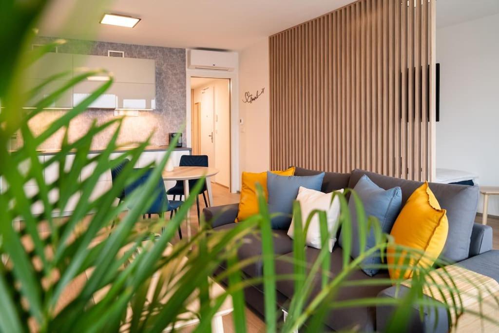 Insady - In Brno-center Apartment *